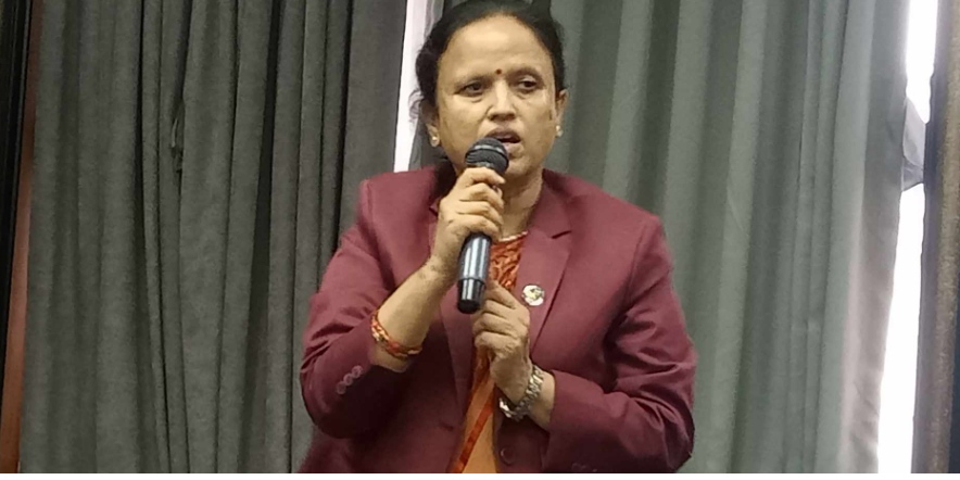सञ्चार क्षेत्रका समस्या समाधानका लागि सरकार गम्भीर छ : मन्त्री शर्मा