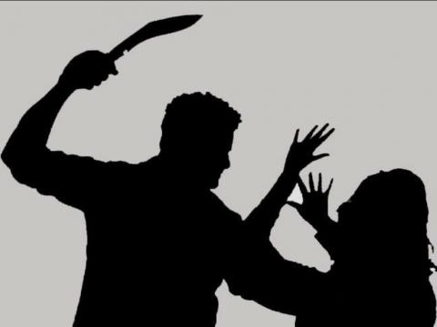 बिर्तामोडमा पत्नी र छोरीमाथि खुकुरी प्रहार