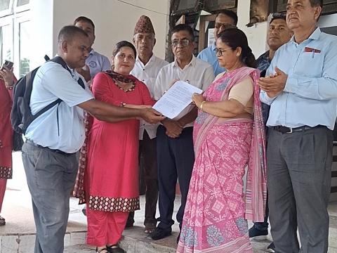 मेचीनगरका बालशिक्षक आन्दोलित: पारिश्रमिक, सामाजिक सुरक्षा तथा दरबन्दीको मागसहित नगरमा ज्ञापन 