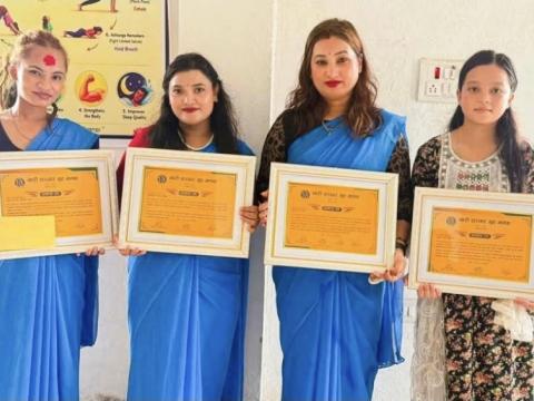 नारी सञ्चार गृहद्वारा बाढीपीडितलाई सहयोग र उत्कृष्ट प्रतिभालाई सम्मान 