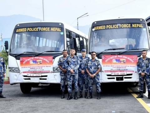 शसस्त्र प्रहरीद्वारा दुई दिनमा एक हजारभन्दा बढी यात्रुलाई नि:शुल्क सेवा 
